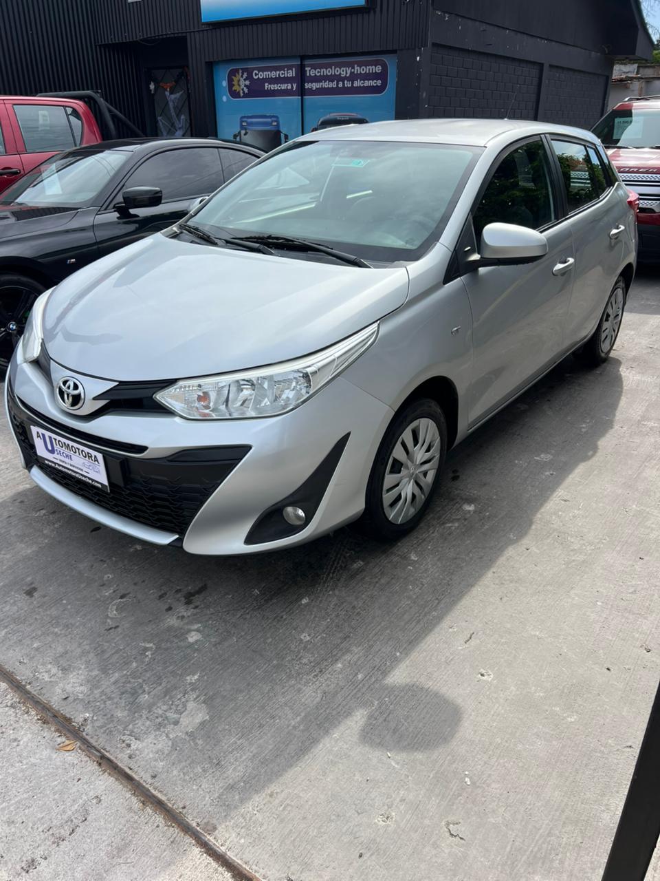 Toyota Yaris Sport 2020 - Vista 3/4 frontal